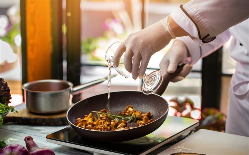 pos-na-epilegete-to-krasi-pou-tha-mageirepsete