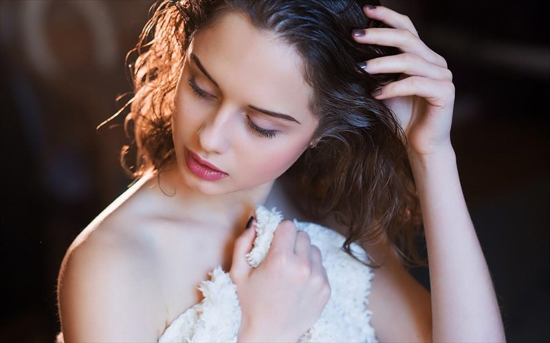 o-pragmatikos-logos-pou-ta-mallia-sas-ladonoun-toso-grigora