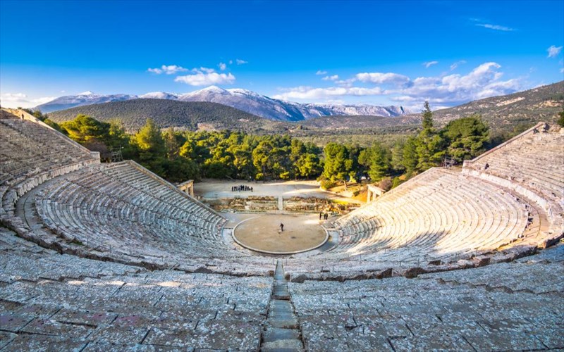 auta-ta-kserate-gia-to-arxaio-theatro-tis-epidaurou