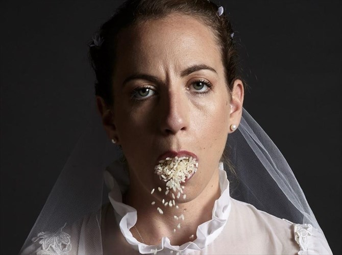 to-theatro-stathmos-giortazei-tin-imera-tis-gunaikas