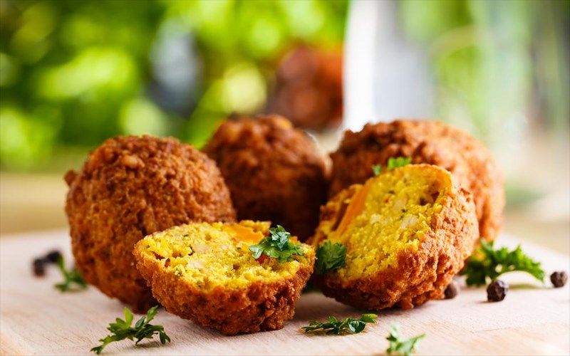 pente-nistisima-piata-pou-latreuoume