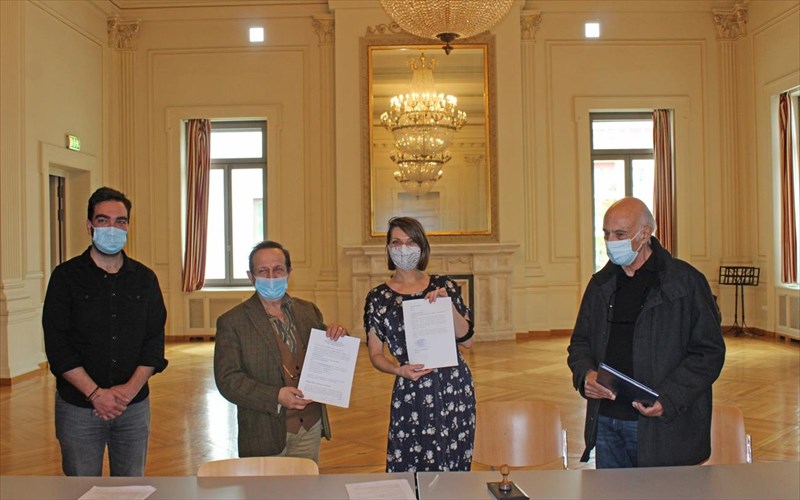 i-sullogiki-sumbasi-ergasias-metaksu-tou-ethnikou-theatrou-kai-tou-sei-einai-gegonos