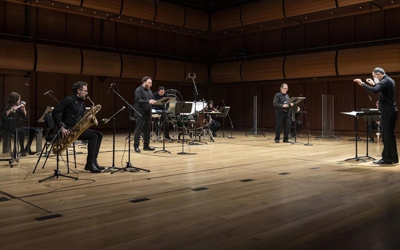 i-erotiki-poiisi-tou-lordou-mpairon-stin-gno-tv-tis-els