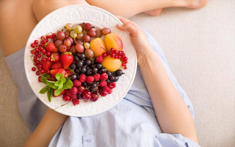 eseis-posa-frouta-kai-laxanika-fagate-simera