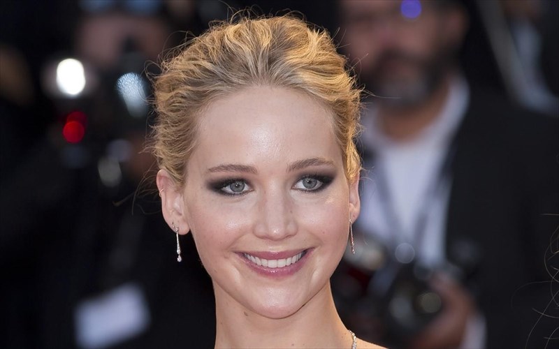 o-megalofuis-tropos-tis-Jennifer-lawrence-gia-kalupsi-tis-akmis