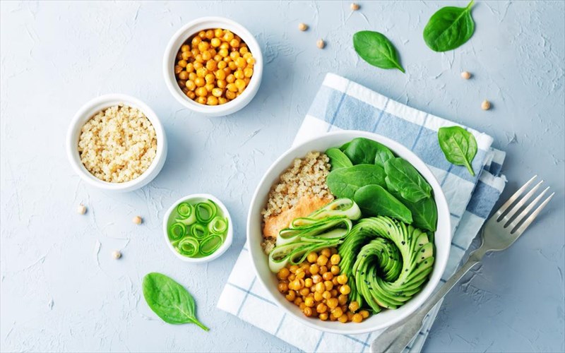 deka-souper-threptikes-trofes-pou-prepei-na-trote-taktika