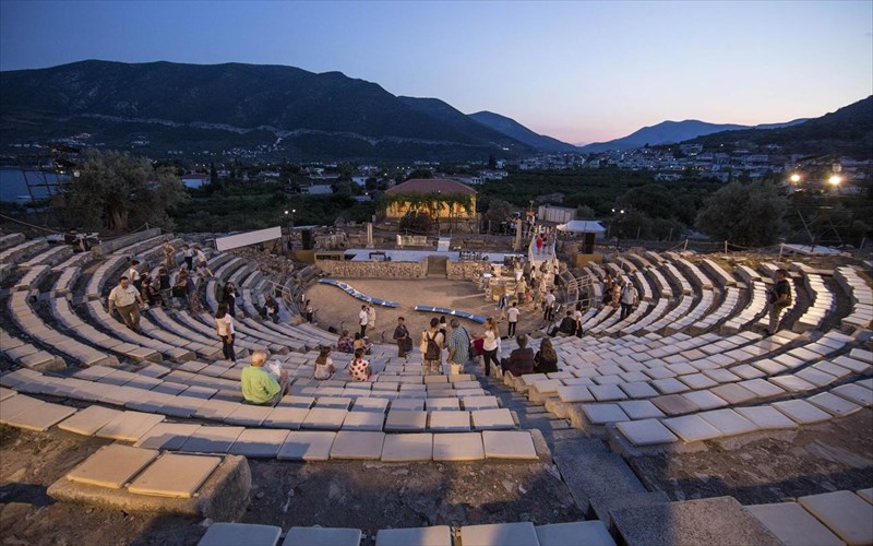 open-call-gia-tin-parodo-sti-mikri-epidauro