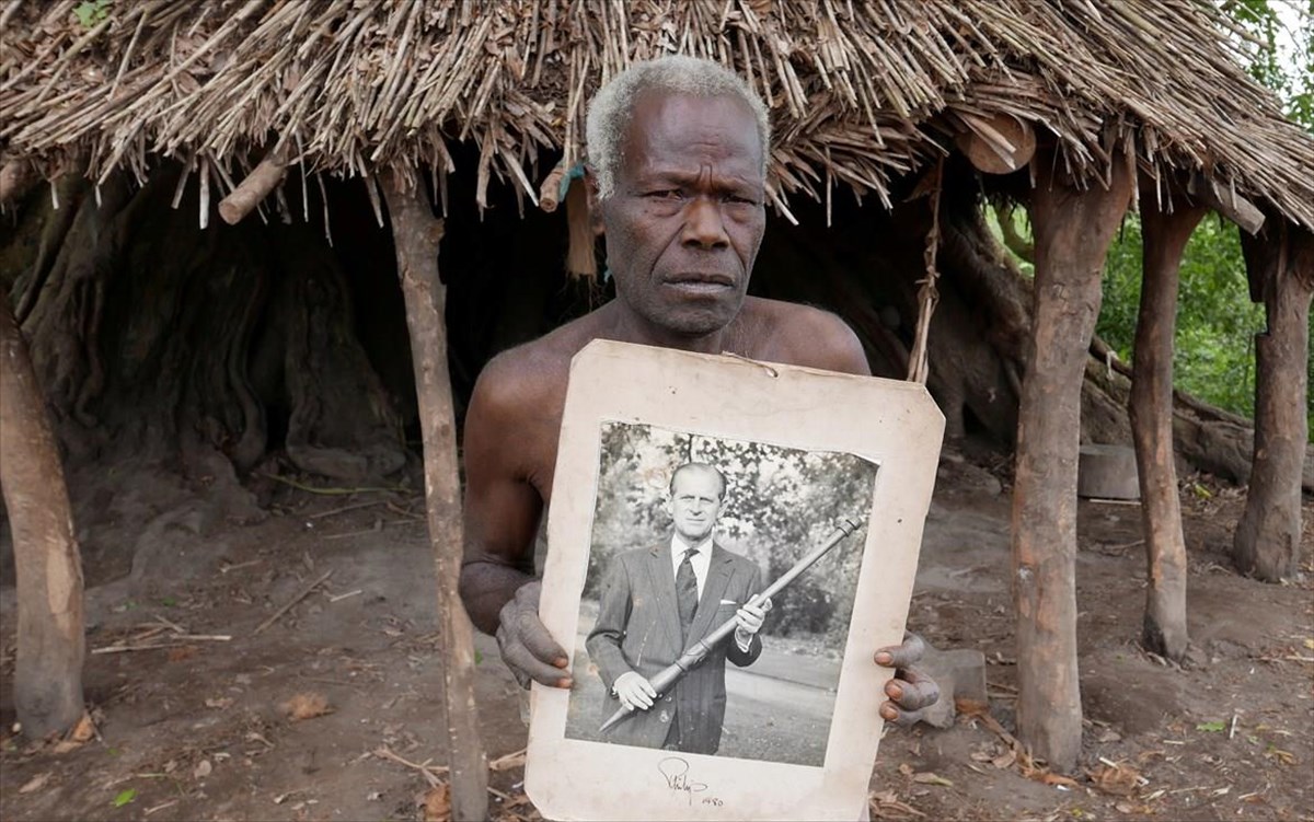 prigkipas-filippos-sto-banouatou-thrinoun-to-thanato-tou-theou-tous