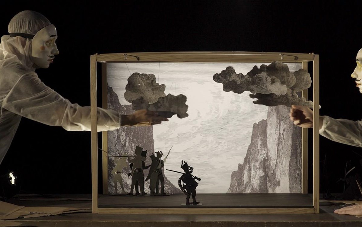 i-stratiotiki-zoi-en-elladi