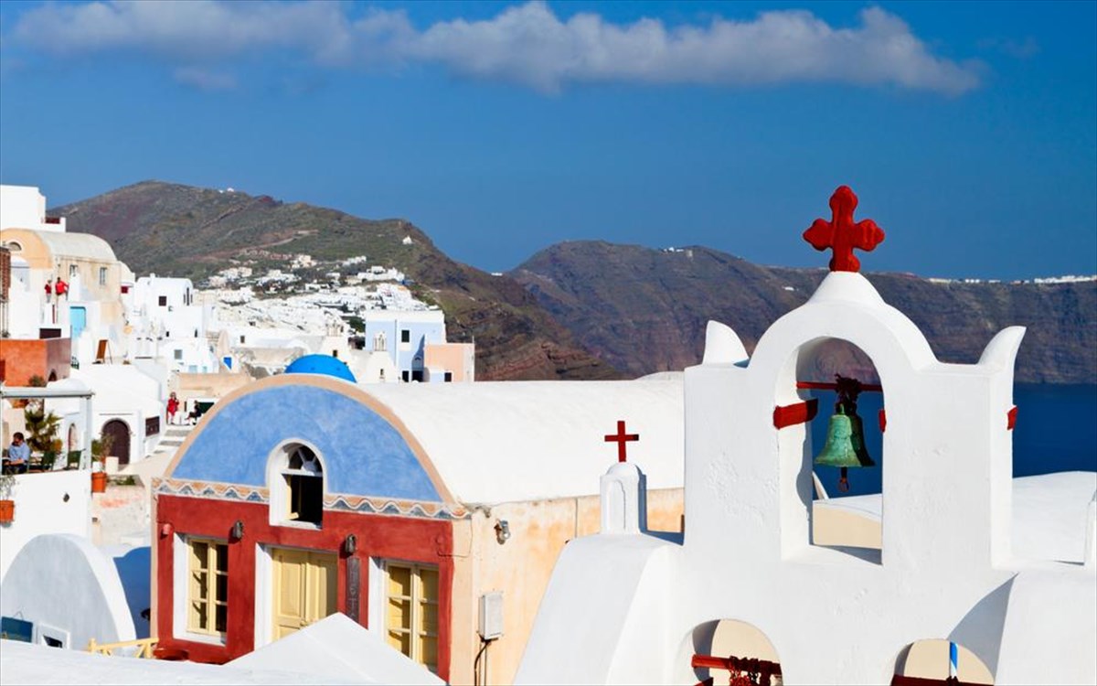 oia-santorini