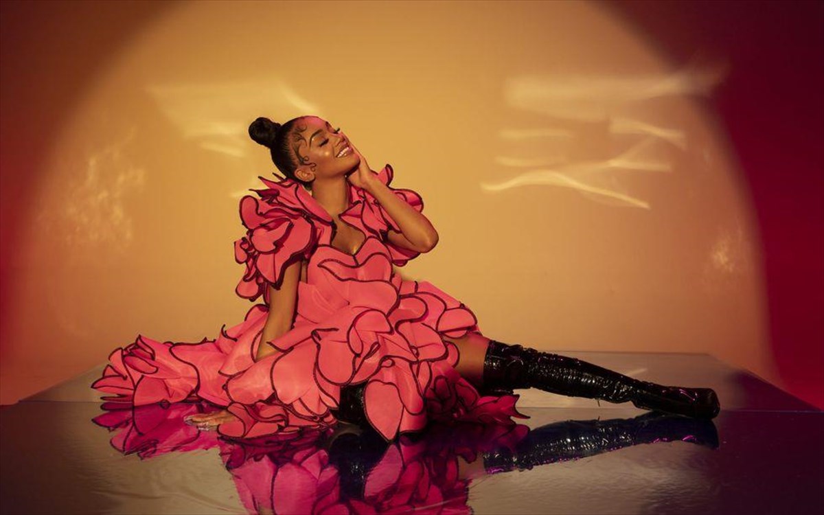 saweetie-dimiourgei-mia-autokratoria