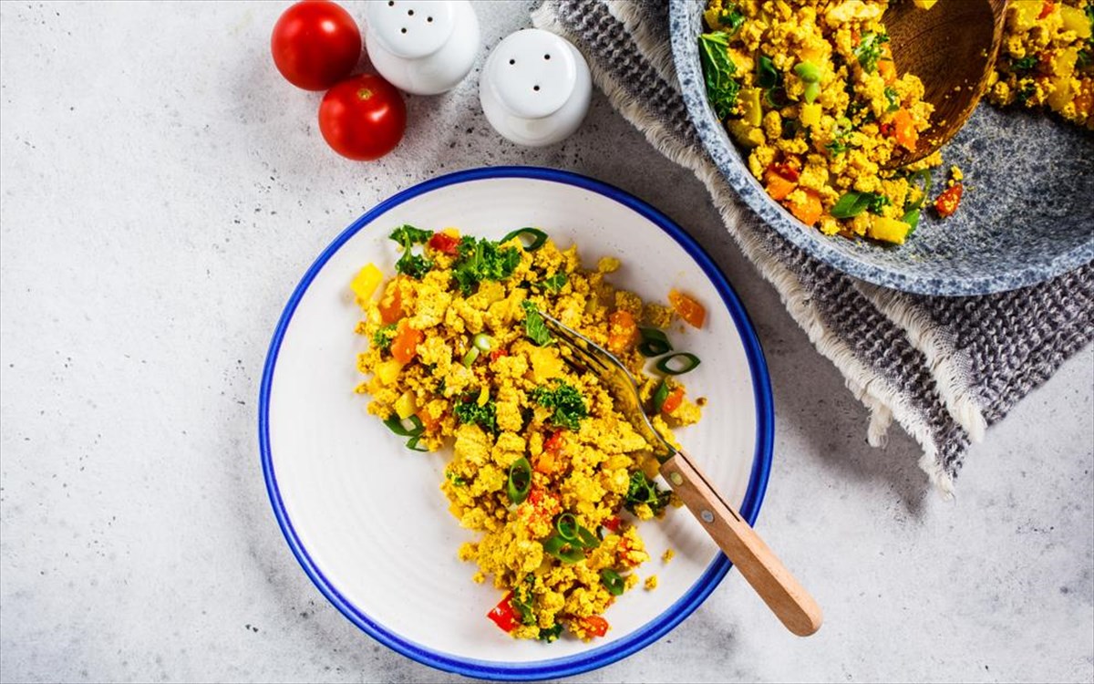 tofou-scrambled-auga