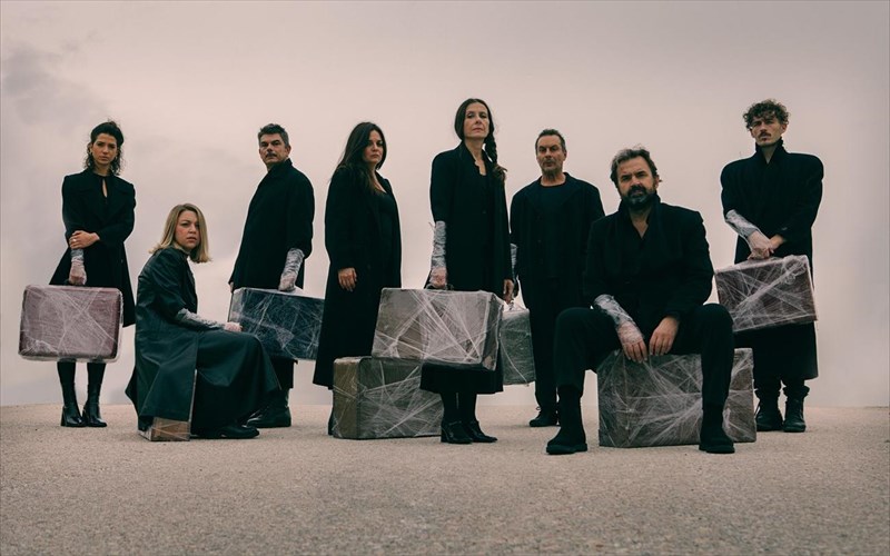 autoi-pou-perpatoun-sta-sunnefa-paratasi-online-parastaseon-gia-kalo-skopo