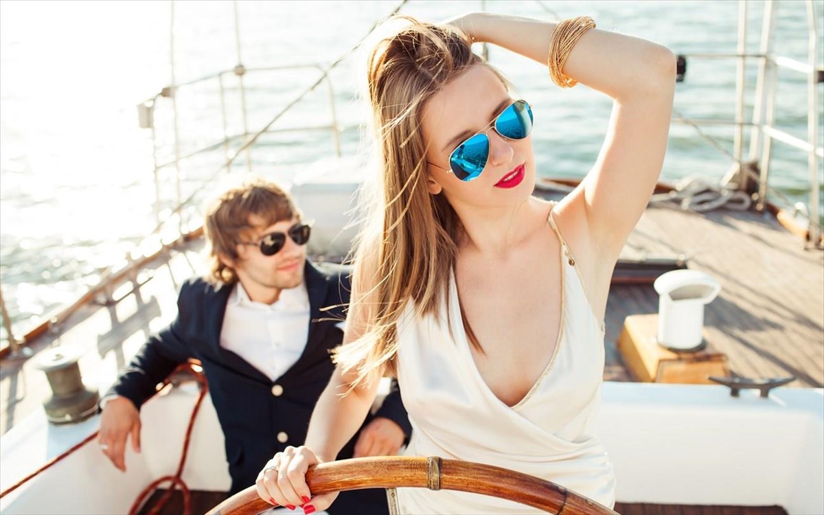 mia-sullektiki-aromatiki-dimiourgia-pou-apotelei-foro-timis-stin-nea-epoxi-ton-eleutheron-taksidion