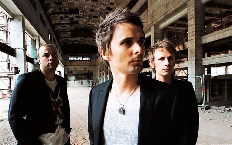 oi-muse-kukloforoun-to-remix-tou-origin-of-symmetry-gia-tin-20i-tous-epeteio