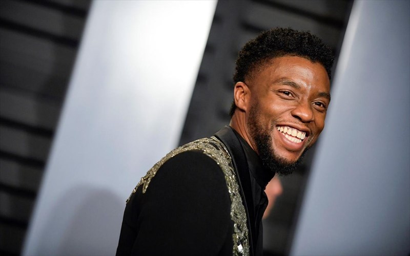 to-panepistimio-tou-howard-dinei-to-onoma-tou-chadwick-boseman-sto-kollegio-kalon-texnon