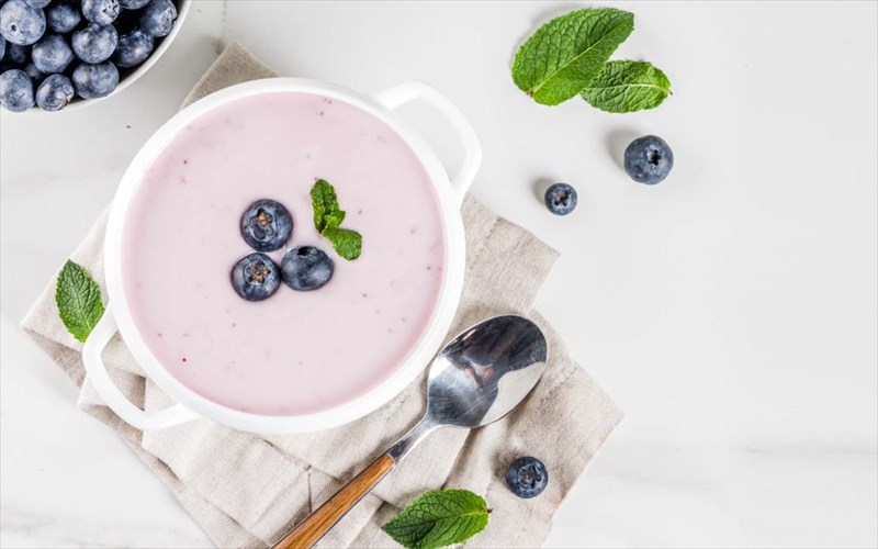 ti-tha-legate-gia-mia-droseri-ugieini-soupa-me-murtilo-kai-giaourti