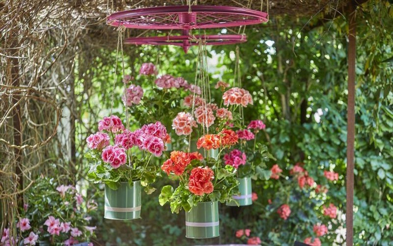 doste-xroma-sto-mpalkoni-kai-ston-kipo-sas-me-diy-idees-me-gerania