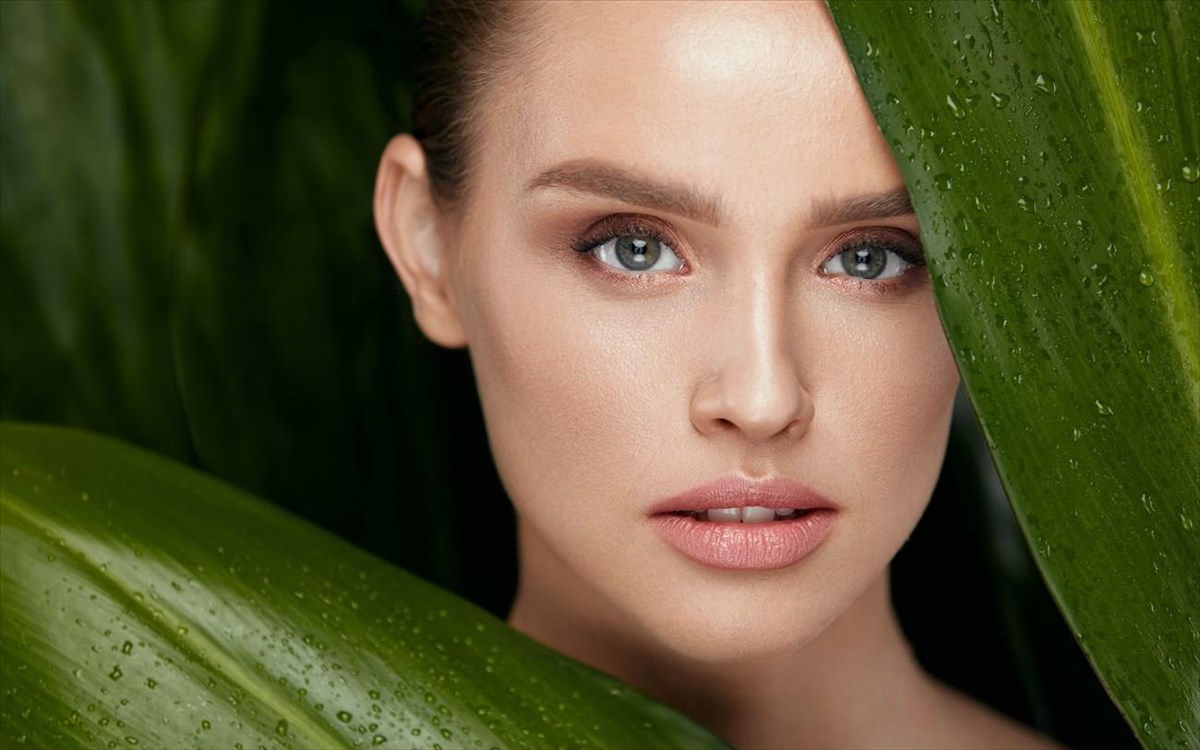 giati-den-prepei-pote-na-aplonete-odontopasta-sta-spuria-sas-o-muthos-katarriptetai-muthos-katarriptetai