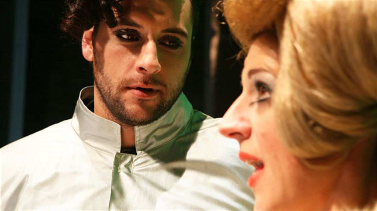 tromopolis-i-athina-tou-mellontos-athina-tou-mellontos