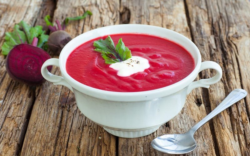 oi-kaluteres-kalokairines-diatrofikes-epiloges-gia-apoleia-barous-apo-tin-eidiko