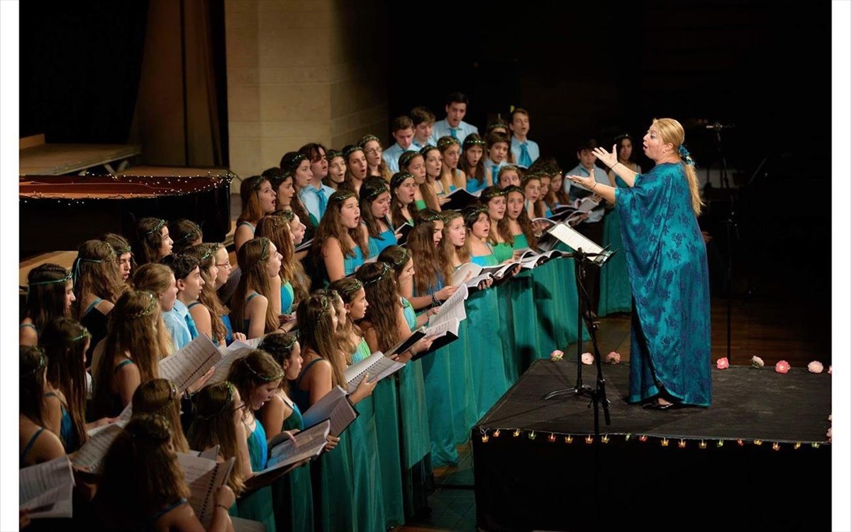 edo-lilipoupoli-ta-tragoudia