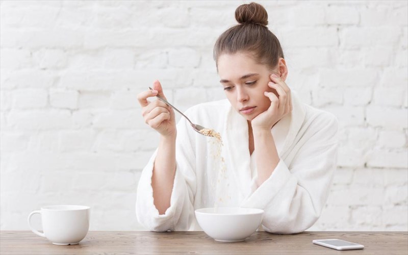 giati-mporei-na-min-peiname-to-proi