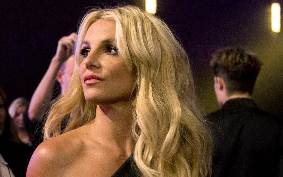 i-britney-spears-xrisimopoiei-to-hashtag-freebritney-sto-instagram-gia-na-euxaristisei-osous-ti-stirizoun