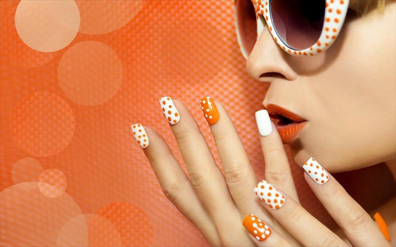 auta-einai-ta-3-pio-modata-kalokairina-xromata-nuxion-gia-auto-to-kalokairi-pio-modata-kalokairina-xromata-nuxion-gia-auto-to-kalokairi