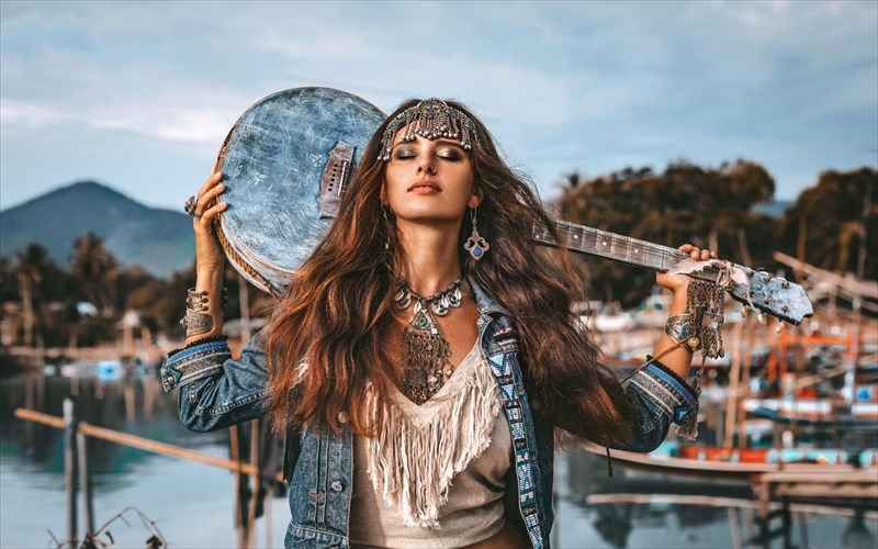 anakalupste-ton-xipiko-xaraktira-sas-mesa-apo-to-patsouli