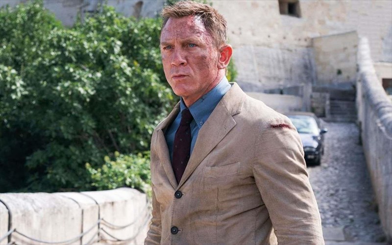 o-daniel-craig-deixnei-tis-ikanotites-tou-James-bond-sto-treiler-tis-neas-tainias-no-time-to-die