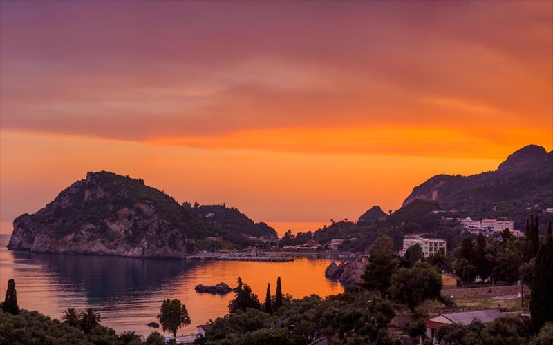 5-ksexorista-iliobasilemata-stin-ellada-ksexorista-iliobasilemata-stin-ellada