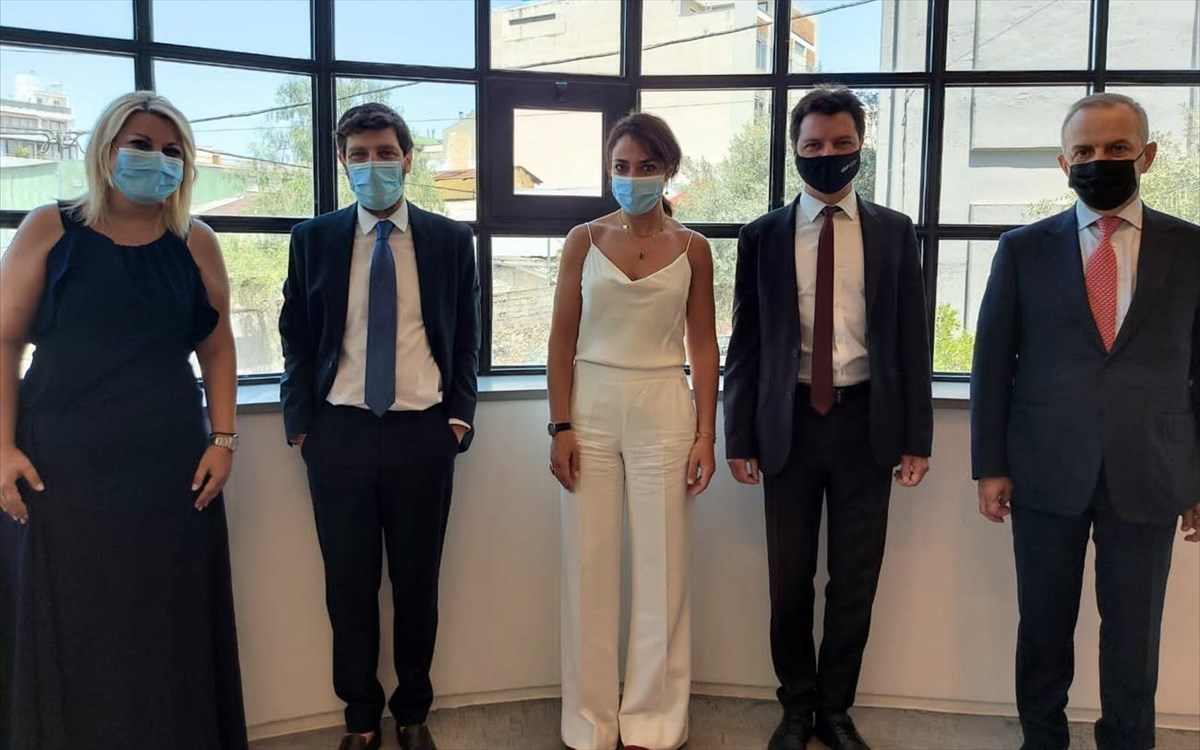 mnimonio-sunergasias-tou-festibal-athinon-epidaurou-me-to-kentro-ekpaideuseos-kai-apokatastaseos-tuflon-keat