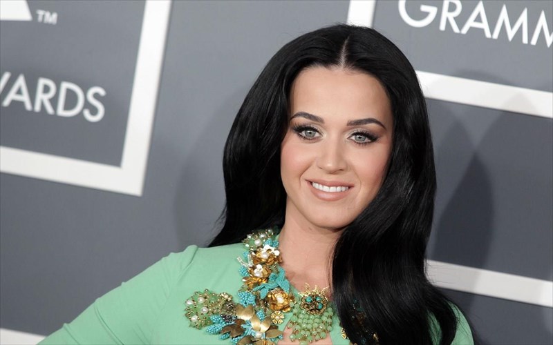 oi-3-aploi-tropoi-gia-na-apallageite-apo-to-lathos-xroma-pou-epileksate-gia-ta-mallia-sas-aploi-tropoi-gia-na-apallageite-apo-to-lathos-xroma-pou-epileksate-gia-ta-mallia-sas