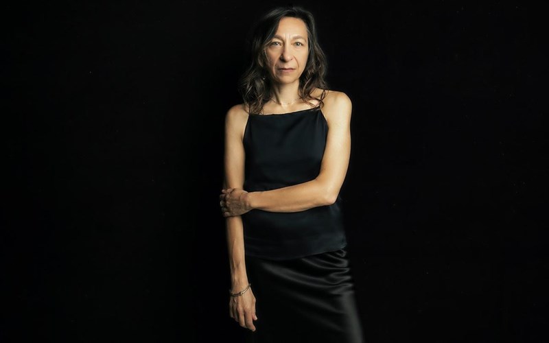 ksekinise-i-propolisi-gia-tin-epeteiaki-paragogi-tis-lurikis-kapodistrias-monodrama-mias-mustikis-zois-propolisi-gia-tin-epeteiaki-paragogi-tis-lurikis-kapodistrias-monodrama-mias-mustikis-zois