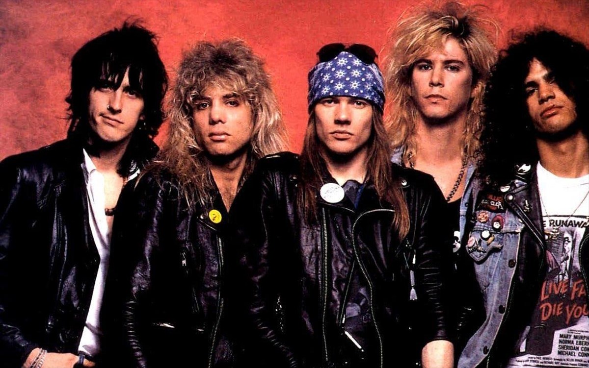 oi-guns-n-roses-kukloforisan-to-proto-tous-tragoudi-apo-to-2008