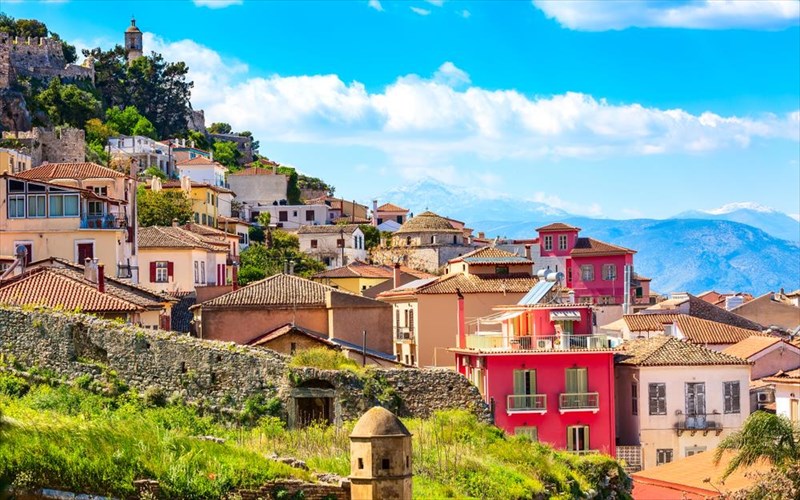 3-kalokairines-monoimeres-oso-o-kairos-kala-kratei-kairos-kala-kratei