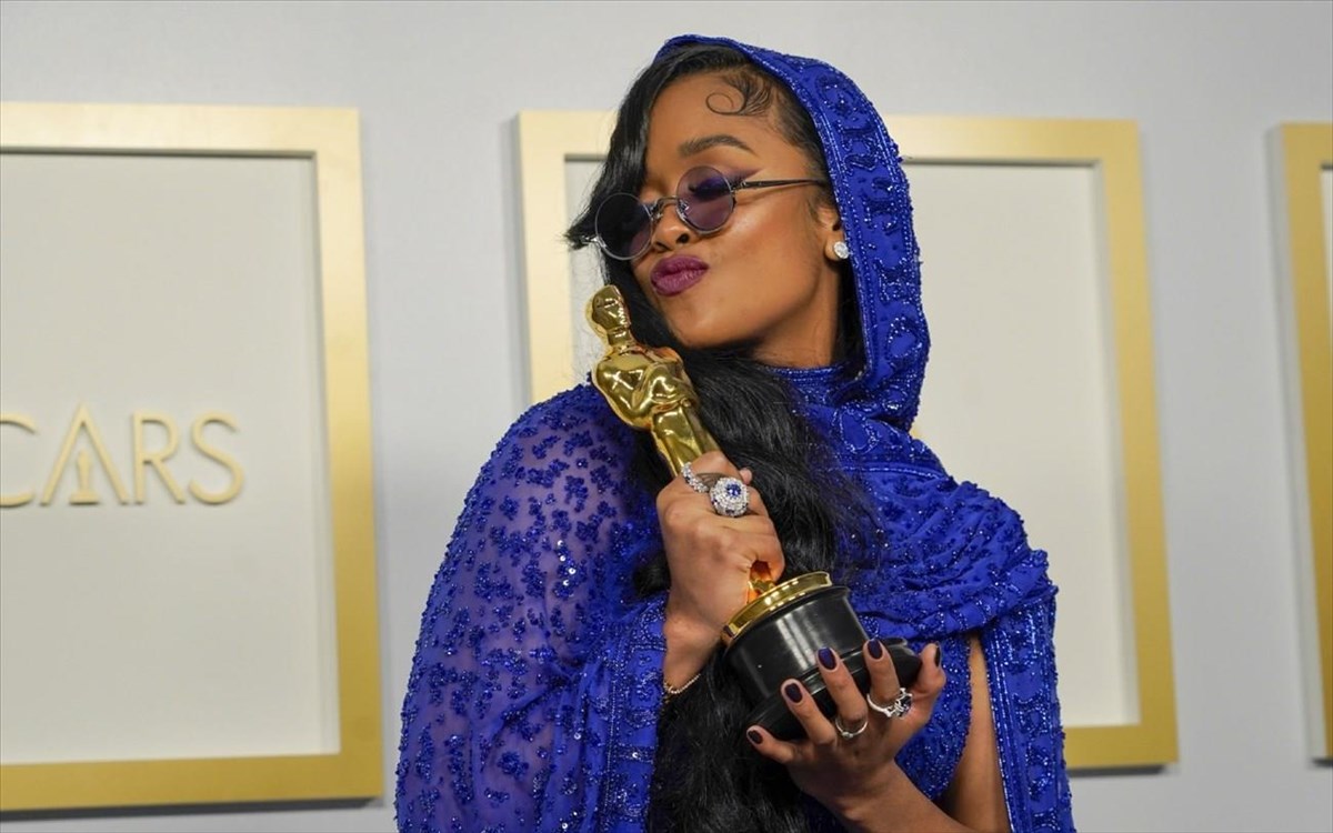 i-her-ston-proto-tis-rolo