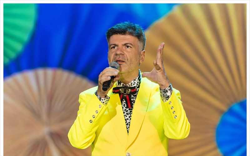 itaratsatoufoibou-sunexizetai-tonseptembrio