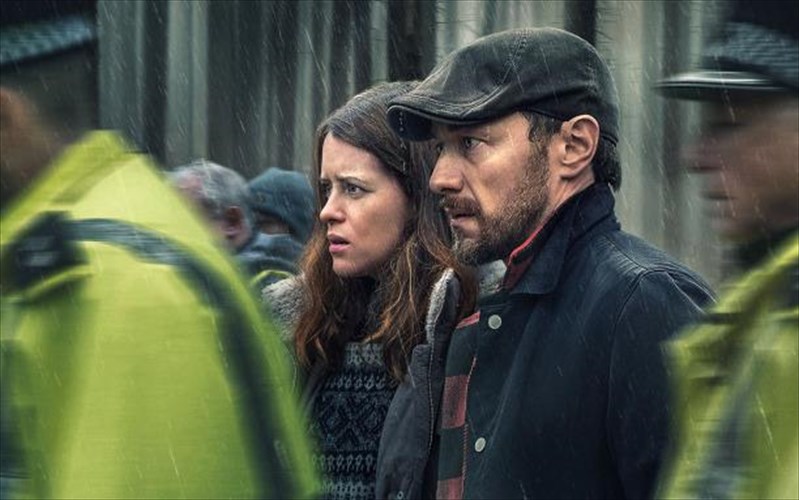 to-my-son-me-tous-James-mcavoy-kai-claire-foy-sto-peacock