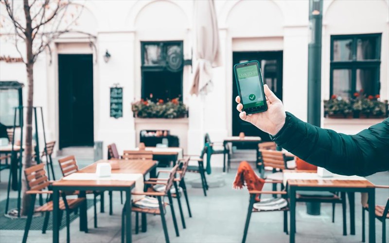 ti-tha-sumbei-telika-me-tous-anemboliastous-sta-estiatoria