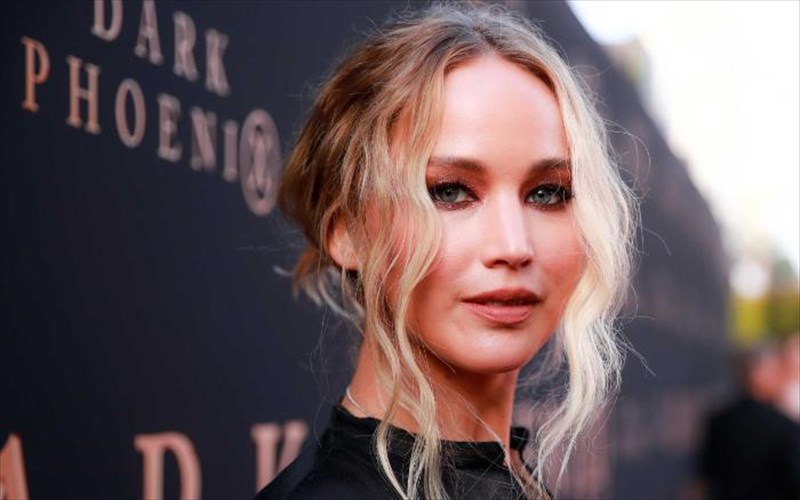 h-Jennifer-lawrence-perimenei-moro