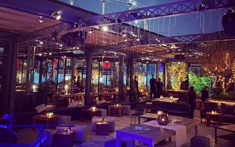 enas-gematos-septembrios-sumbainei-sto-gazarte