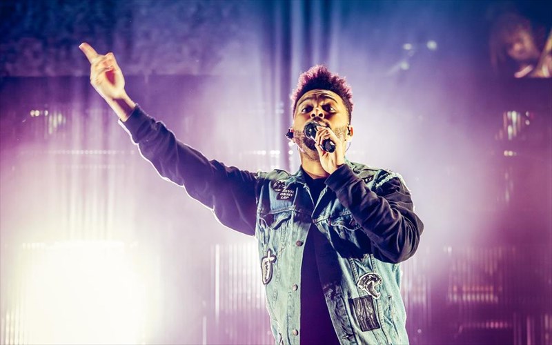 ta-duo-korufaia-tragoudia-tis-xronias-se-poliseis