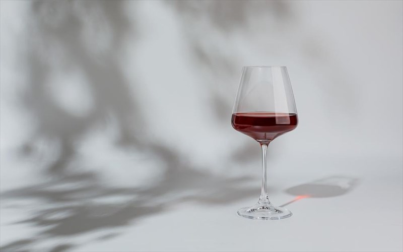 to-genius-wine-step-course-einai-to-proto-bima-gia-opoion-thelei-na-ginei-sommelier
