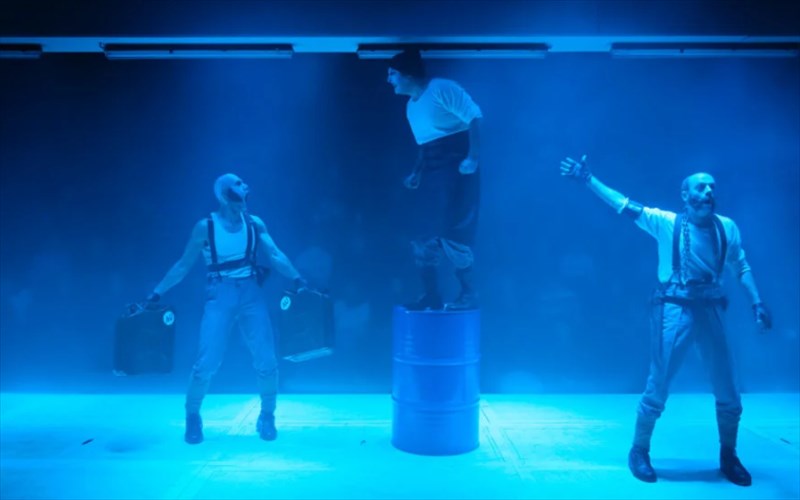 eidame-tin-parastasi-i-anodos-tou-artouro-oui