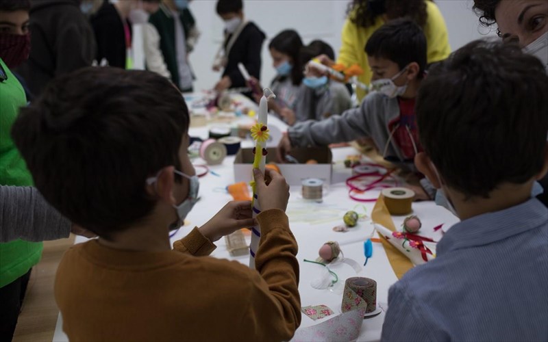 giortazoume-oikogeneiakos-to-pasxa-me-ton-dimo-athinaion