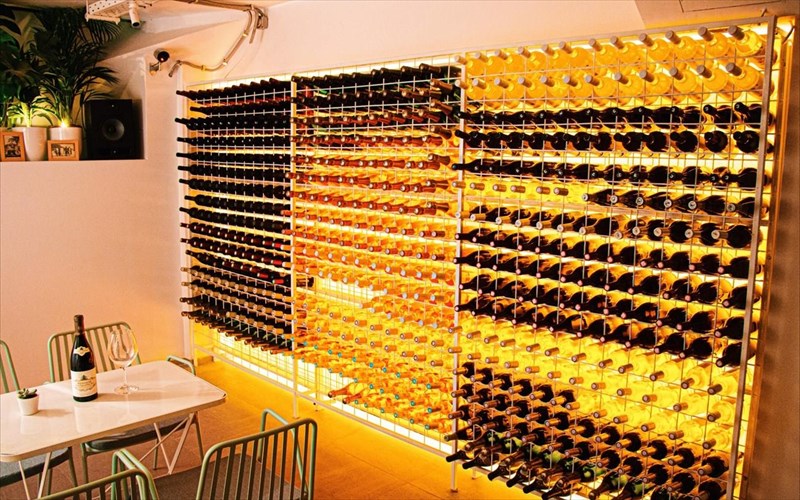 neo-menou-gia-to-la-cigale-me-freskada-kalokairiou