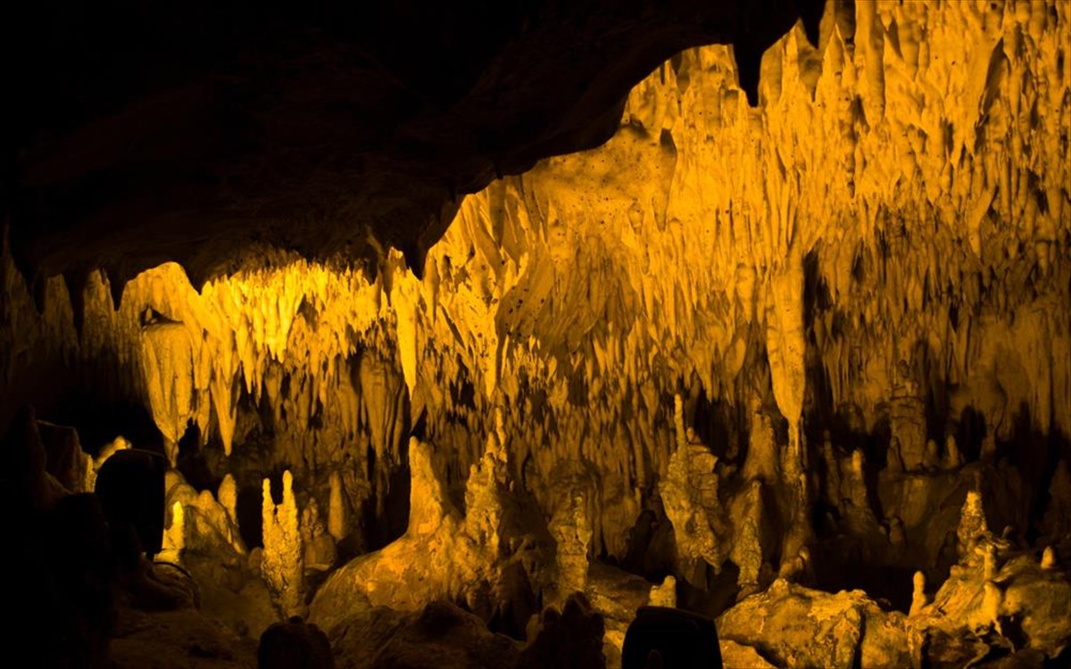 spilaio-drakou-kastorias