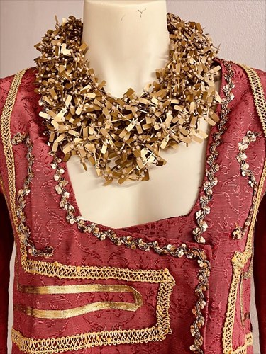 i-epanastasi-pigi-empneusis-gia-to-simera-sto-mouseio-kosmimatos-ilia-lalaouni